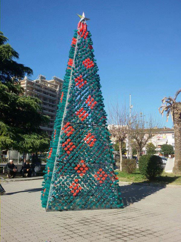 Fake Christmas Tree By A Group Of Citizens In Elbasan Snupdesign